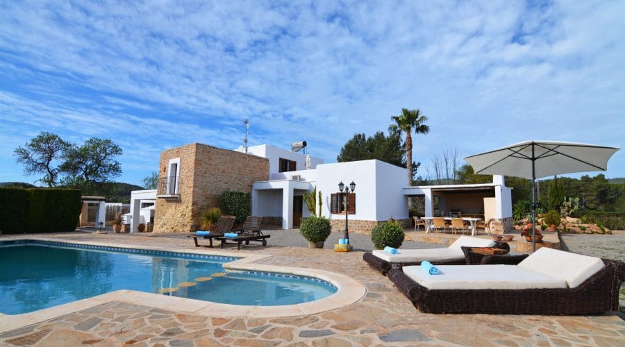long-term-rental-ibiza-id-604-01