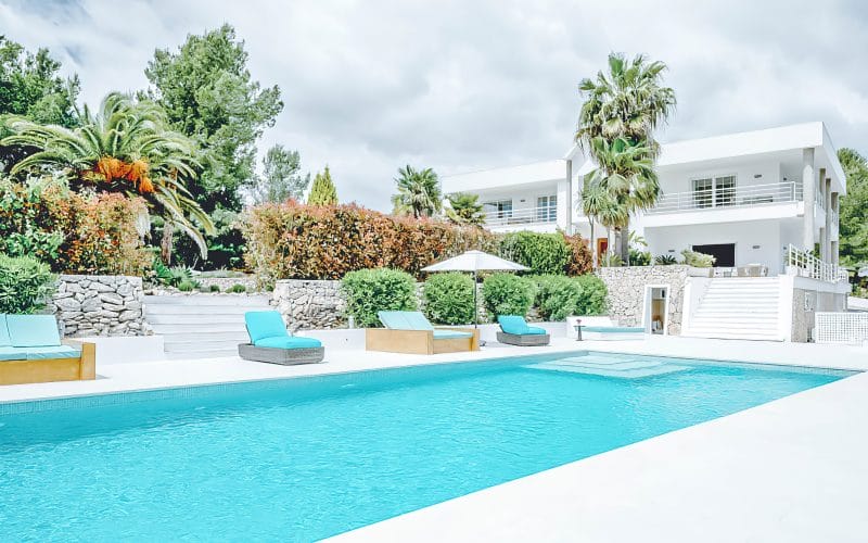 luxury-villa-in-ibiza-id-495-01
