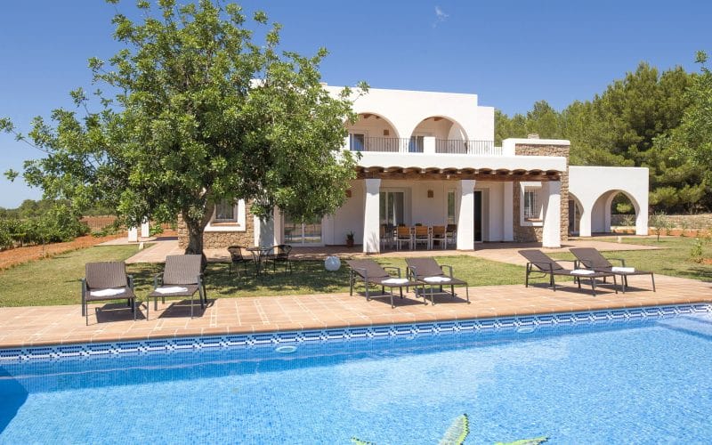 villa-in-ibiza-id481-01