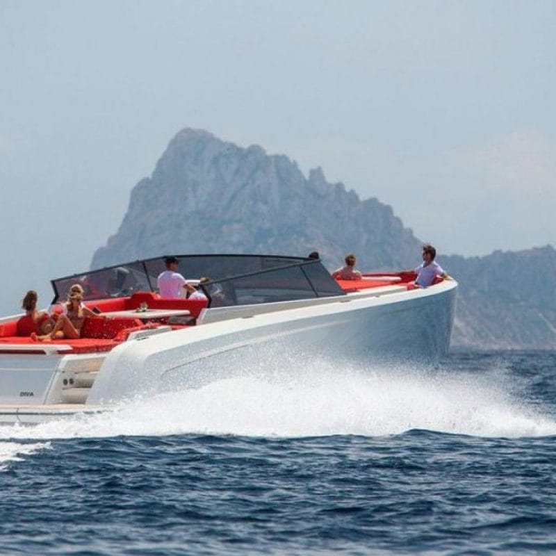 yacht-rental-ibiza-vanquish-54-12